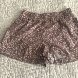 Linen shorts with squiggly design size S